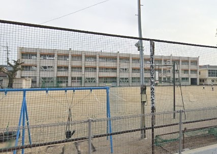 小学校　香美市立山田小学校（小学校）まで733m