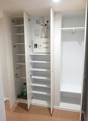 収納　※別部屋の参考写真です。
