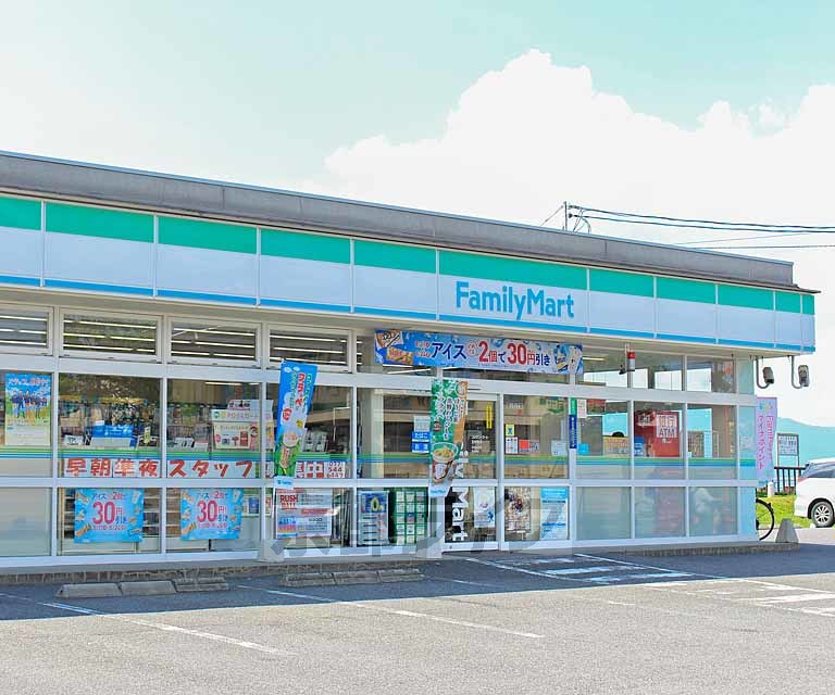 コンビニ　ファミリーマート　玉野浦店（コンビニ）まで313m