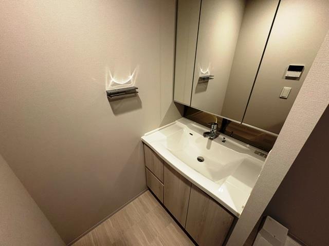 洗面設備　コンパクトで使いやすい洗面所