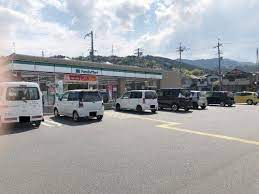 コンビニ　ファミリーマート大津国分店（コンビニ）まで256m