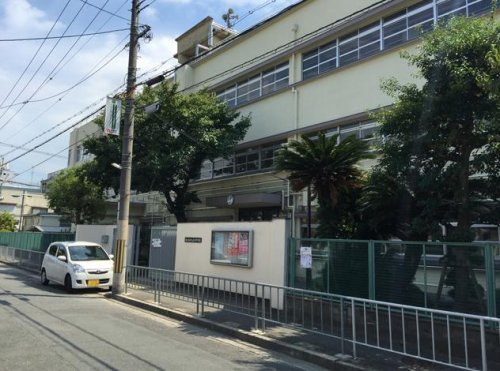 中学校　東大阪市立長栄中学校（中学校）まで1312m