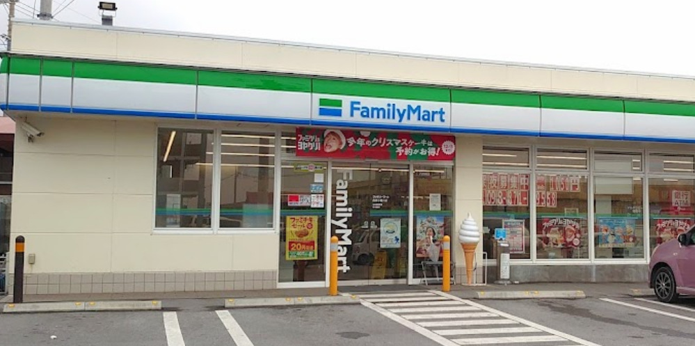 コンビニ　沖縄ファミリーマート 西原小橋川店（コンビニ）まで1419m
