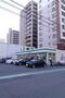 コンビニ　ファミリーマート博多東住吉店（コンビニ）まで75m