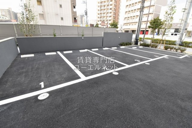 駐車場　敷地内駐車場