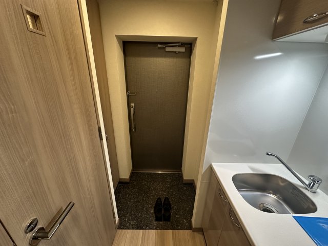 玄関　※同施工会社別部屋参考写真