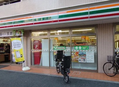 コンビニ　セブンイレブン品川戸越3丁目店（コンビニ）まで185m