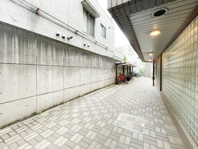 ロビー　駐輪場