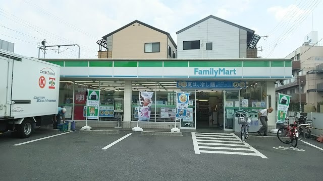 コンビニ　ファミリーマートあびこ駅西店（コンビニ）まで307m