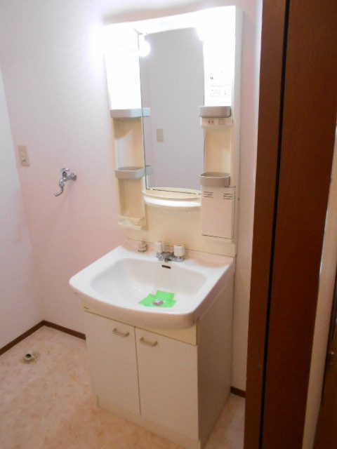 サンライズ万葉A棟の内装写真