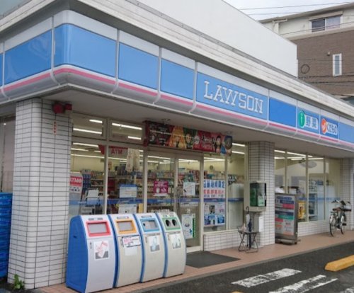 コンビニ　ローソン 三ッ沢下町店（コンビニ）まで605m
