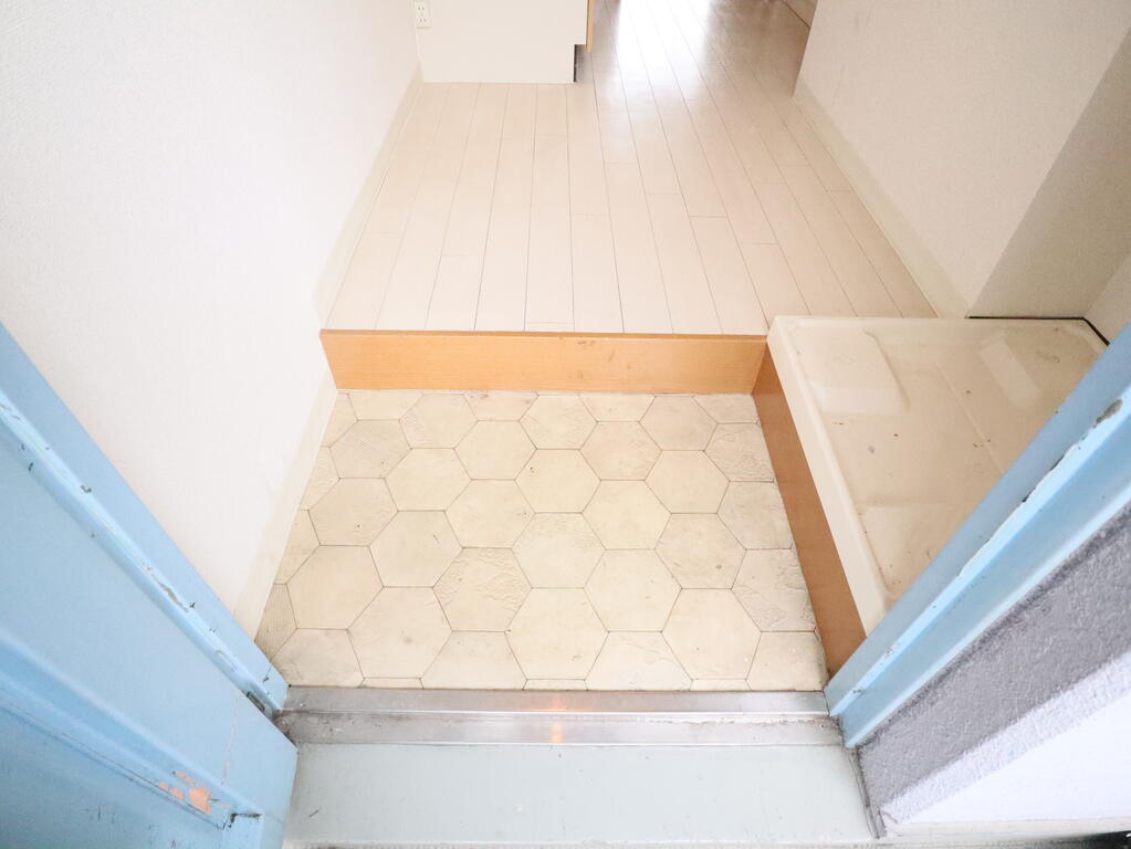 玄関　玄関・洗濯機置場