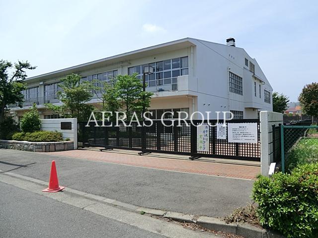 小学校　藤沢市立石川小学校（小学校）まで738m