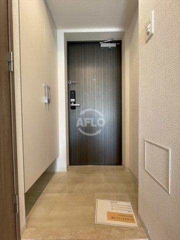 玄関　エスリード京橋グランテラス　玄関