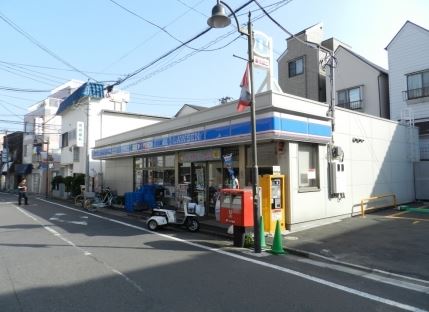 コンビニ　ローソン西品川三ツ木通店（コンビニ）まで182m