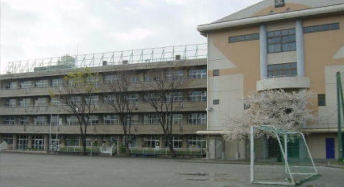 中学校　東蒲中（中学校）まで65m