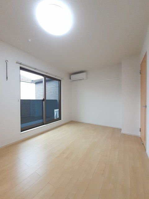 居室・リビング　明るい居間☆