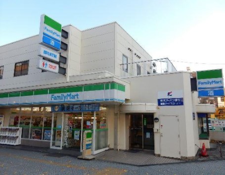 コンビニ　ファミリーマート 築港店（コンビニ）まで213m