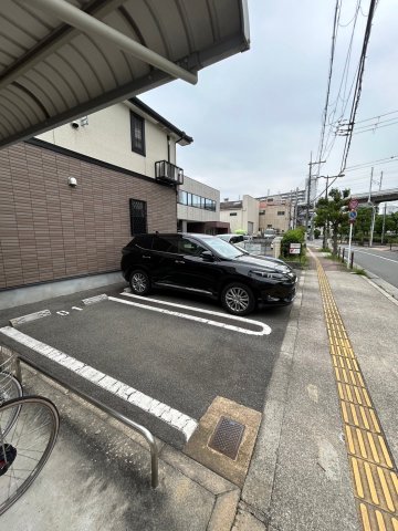 駐車場　駐車スペースもあります