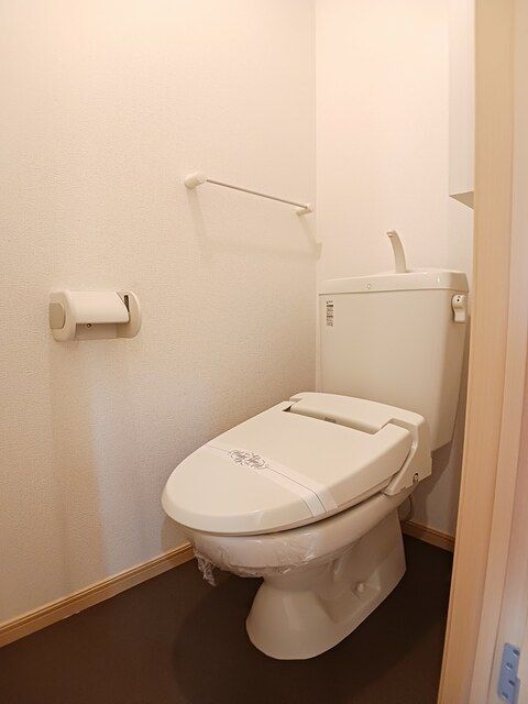トイレ　清潔感のあるトイレです