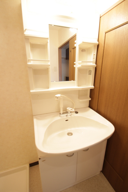 洗面設備　同建物内別室の参考写真です。※現況優先