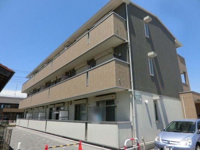 建物外観　人気のハウスメーカー施工。
