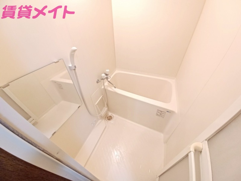 バス・シャワールーム　別棟同型参考写真