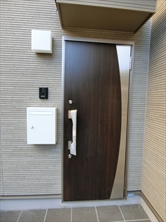 ヴィラ高松の玄関写真