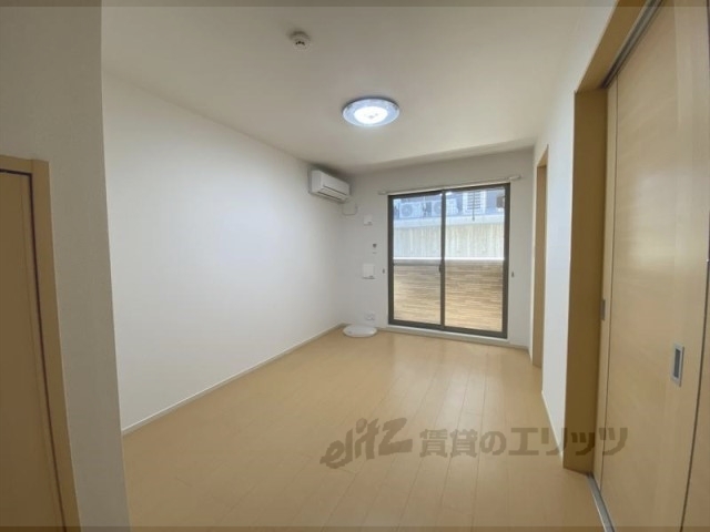 居室・リビング　洋室