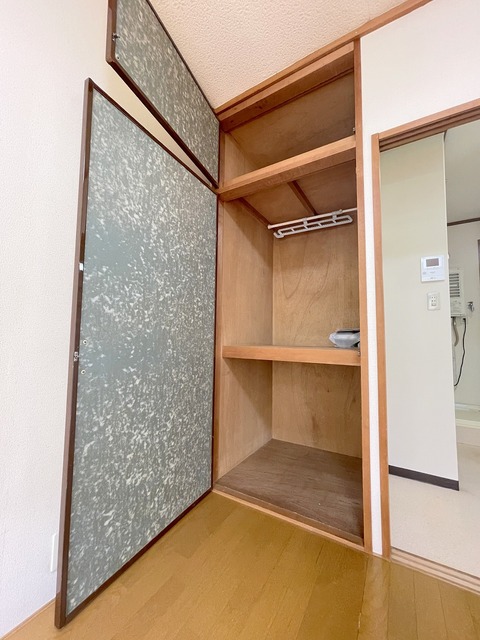 収納　★天井から床までの大型収納です★