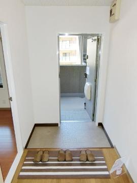 玄関　玄関（イメージ）