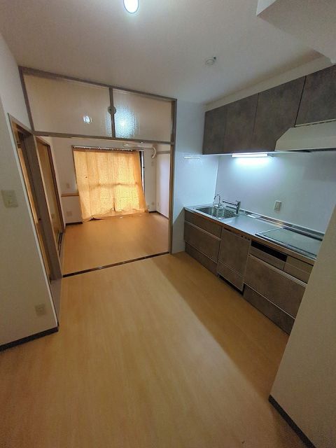 グリーンヒル藤が丘CIIの居間写真