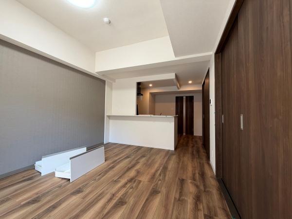 ＪＲ常磐線 松戸駅 徒歩2分 14階建 築1年の居間写真