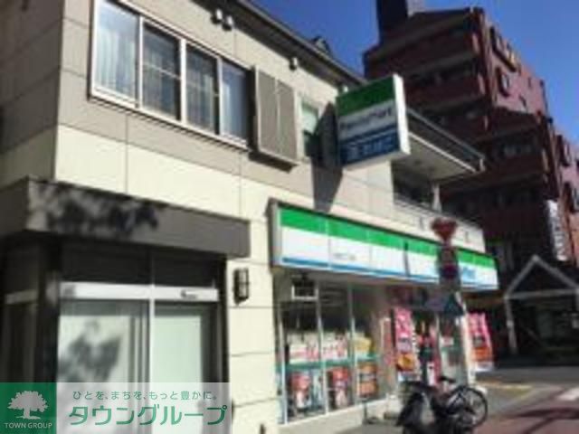 コンビニ　ファミリーマート船堀三丁目店（コンビニ）まで1040m