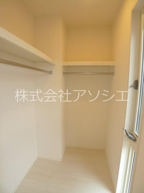 収納　ウォークインクローゼット