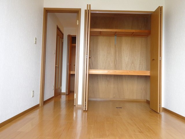 収納　図面と現状に相違がある場合には現状を優先