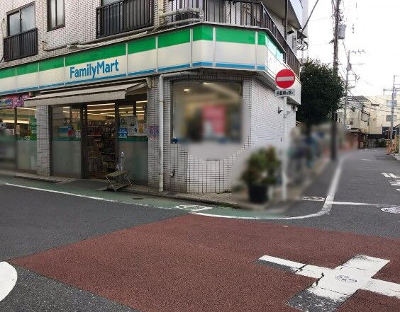コンビニ　ファミリーマート品川豊町四丁目店（コンビニ）まで118m