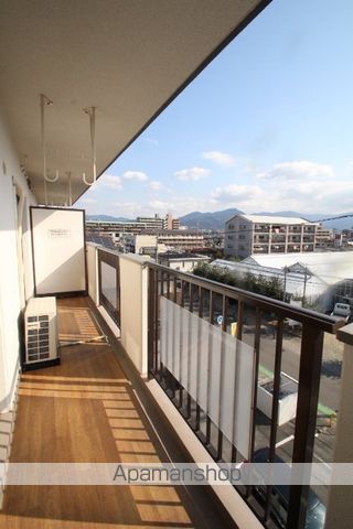 糟屋郡志免町 4階建 築33年の内装写真