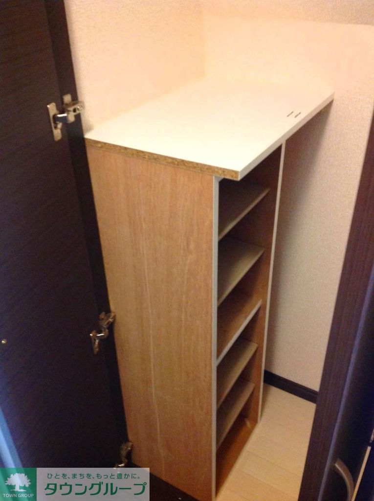 その他　下駄箱です。