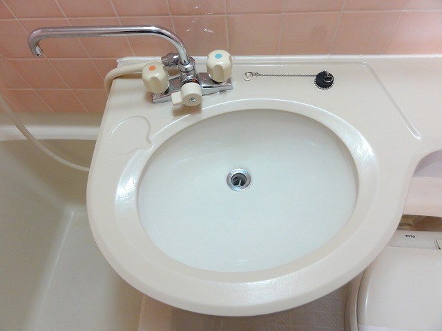 洗面設備　類似タイプ参考写真掲載