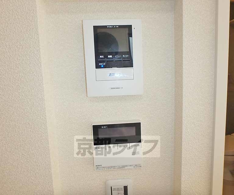 セキュリティ　鍵をかけたまま訪問者と会話ができます