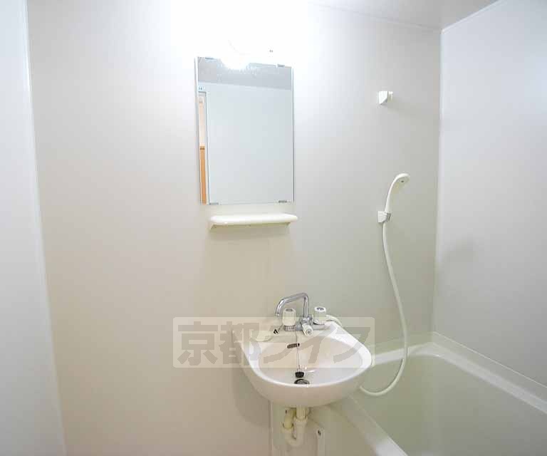 洗面設備　洗面台です。
