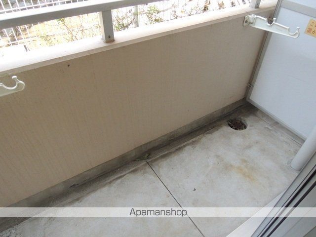 東急東横線 綱島駅 徒歩10分 4階建 築36年の内装写真