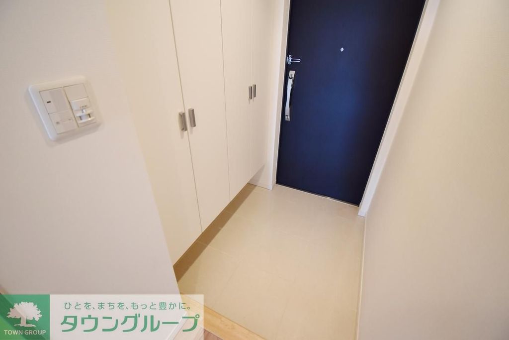 玄関　★お問い合わせはタウンハウジング祖師ヶ谷大蔵店まで★