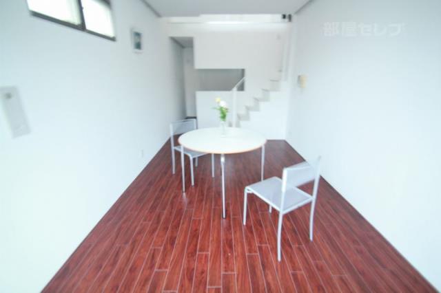 DO HOUSEの居間写真