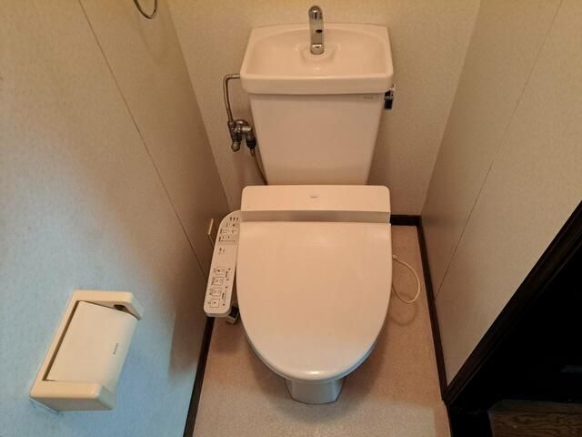八雲テラスハウスのトイレ写真