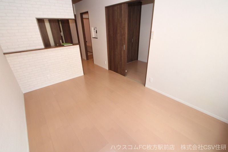 メゾン貞光Vの居間写真