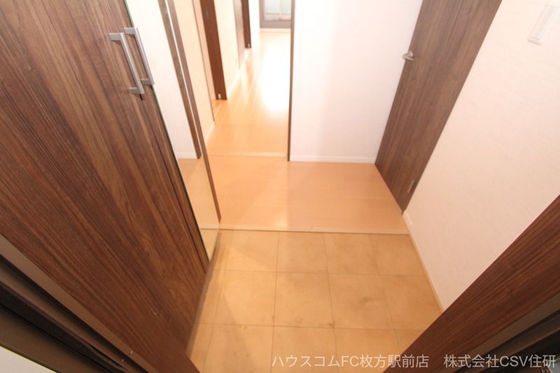 メゾン貞光Vの玄関写真