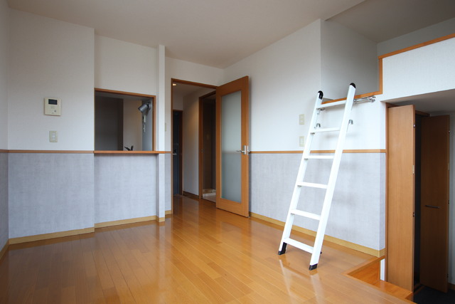 その他部屋・スペース　７．５帖　洋室　ロフト付き★