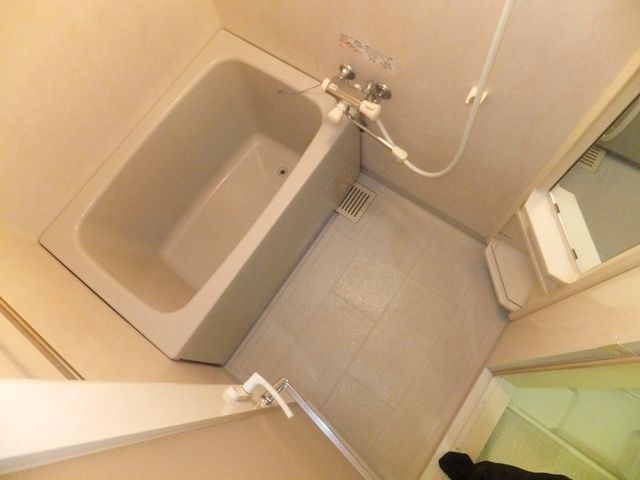 TKフラッツ草加の風呂写真